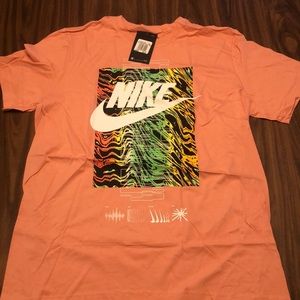 NIKE FESTIVAL FUTURA LT MADDER ROOT TEE NWT
